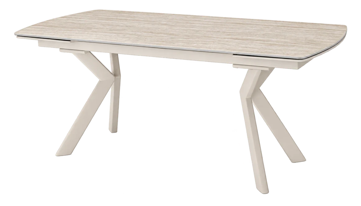 Wood extendable dining table from the Hight Package